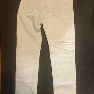 Light wash jeans o ring cut out never worn
